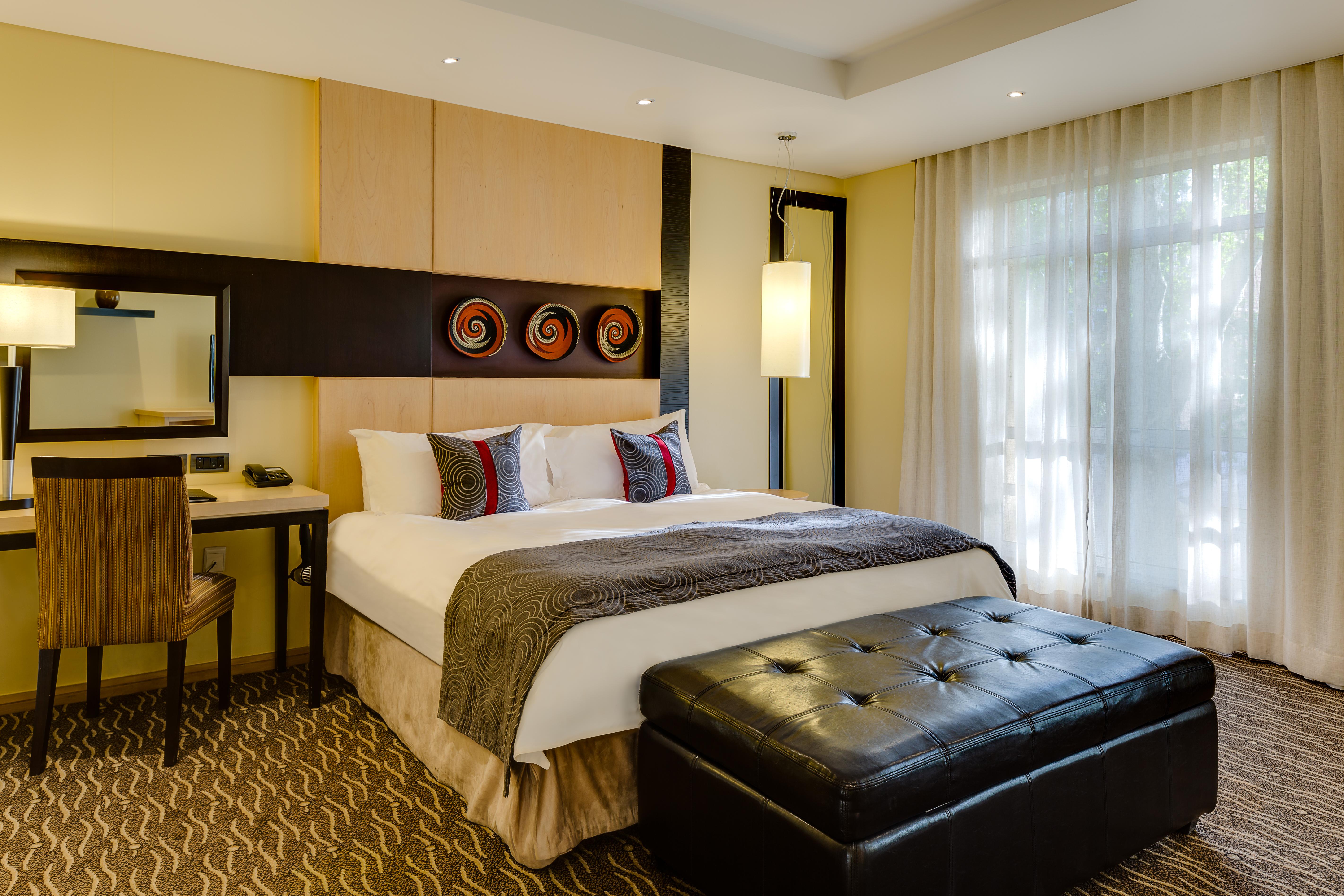 Protea Hotel by Marriott Johannesburg Wanderers Exterior foto