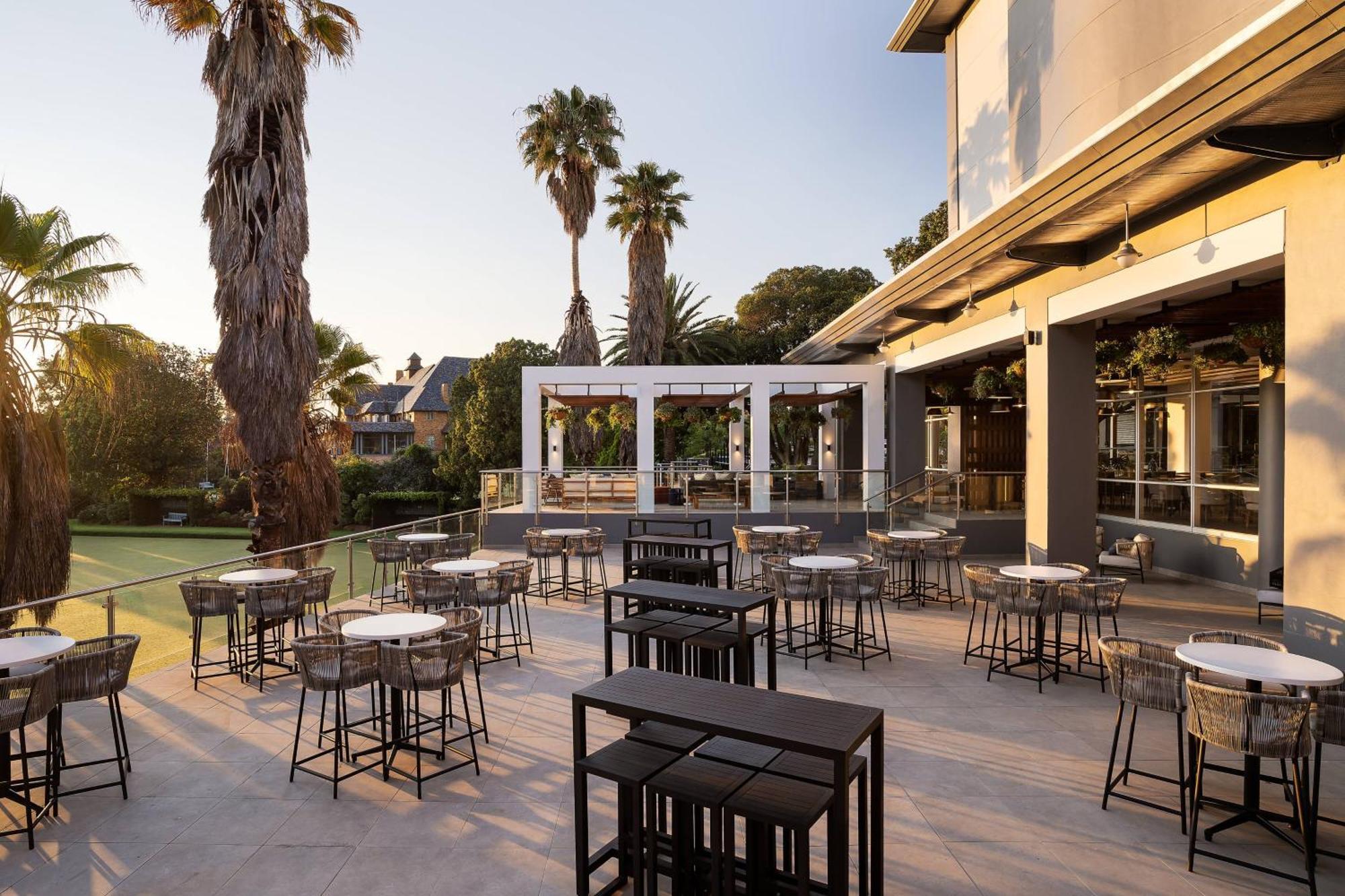 Protea Hotel by Marriott Johannesburg Wanderers Exterior foto