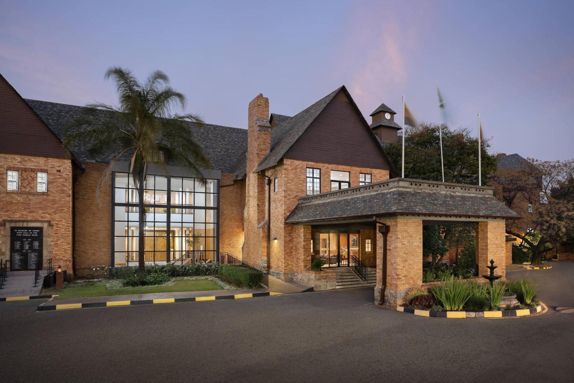Protea Hotel by Marriott Johannesburg Wanderers Exterior foto