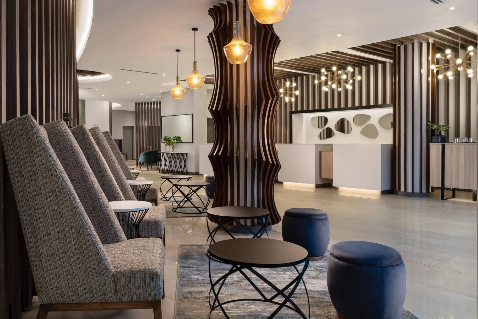 Protea Hotel by Marriott Johannesburg Wanderers Exterior foto